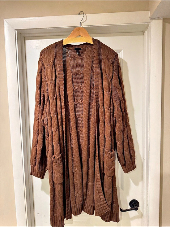 torrid Sweaters - Torrid Cable Knit Long Cardigan in Brown Size 3 Like New